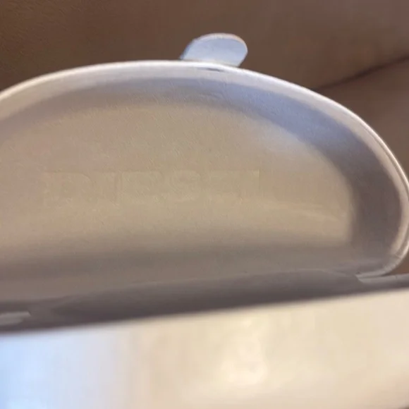 Diesel white snap close sunglasses case - Picture 2 of 4